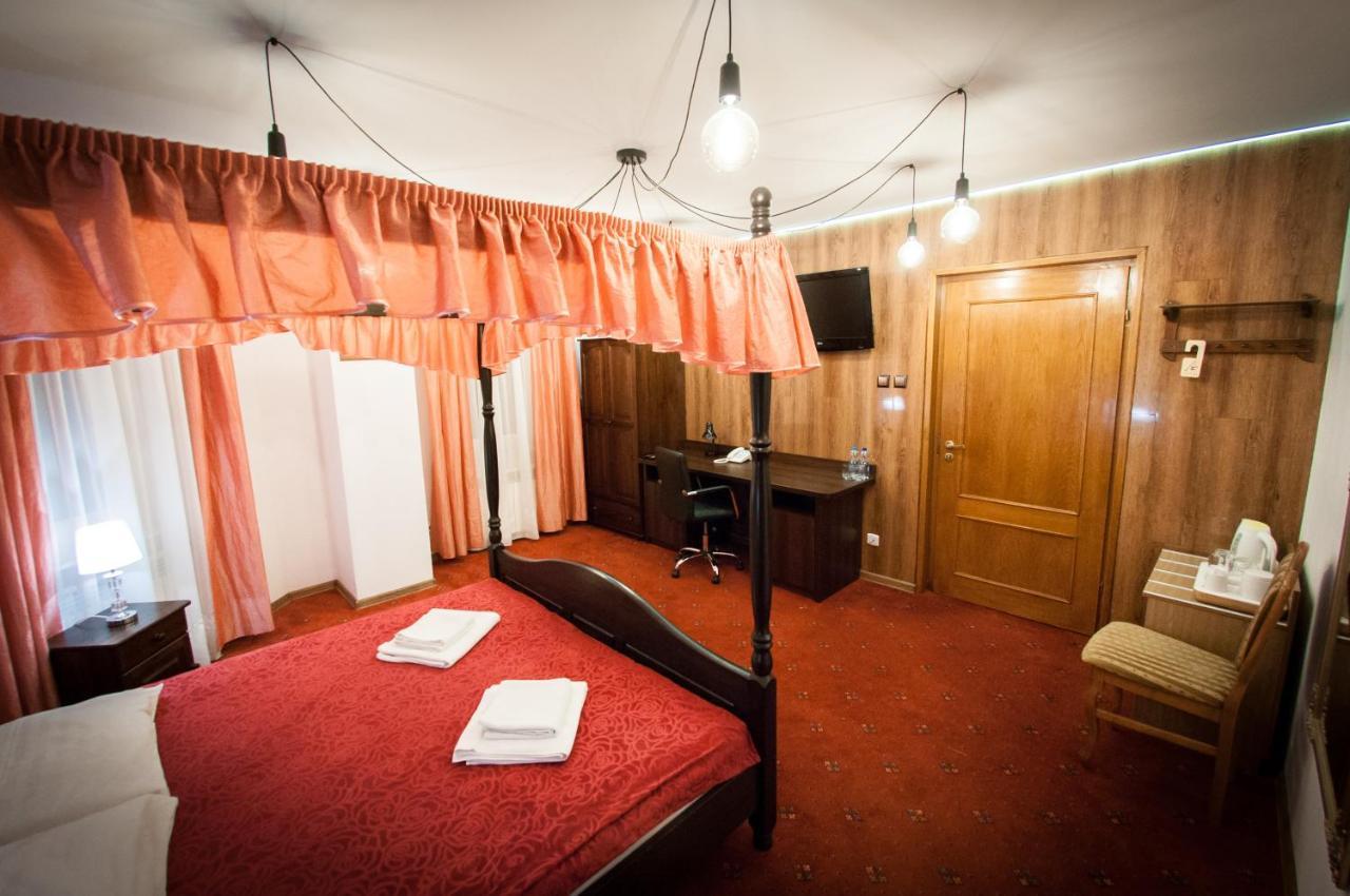 Secession Hotel Leczna Esterno foto
