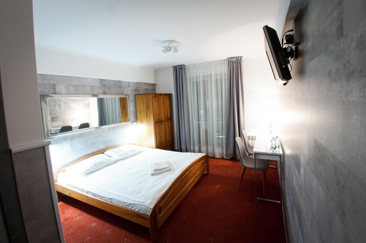 Secession Hotel Leczna Esterno foto