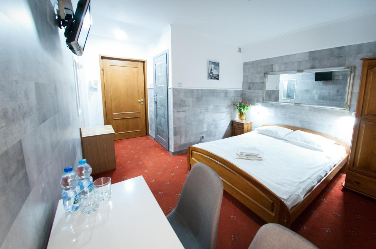 Secession Hotel Leczna Esterno foto